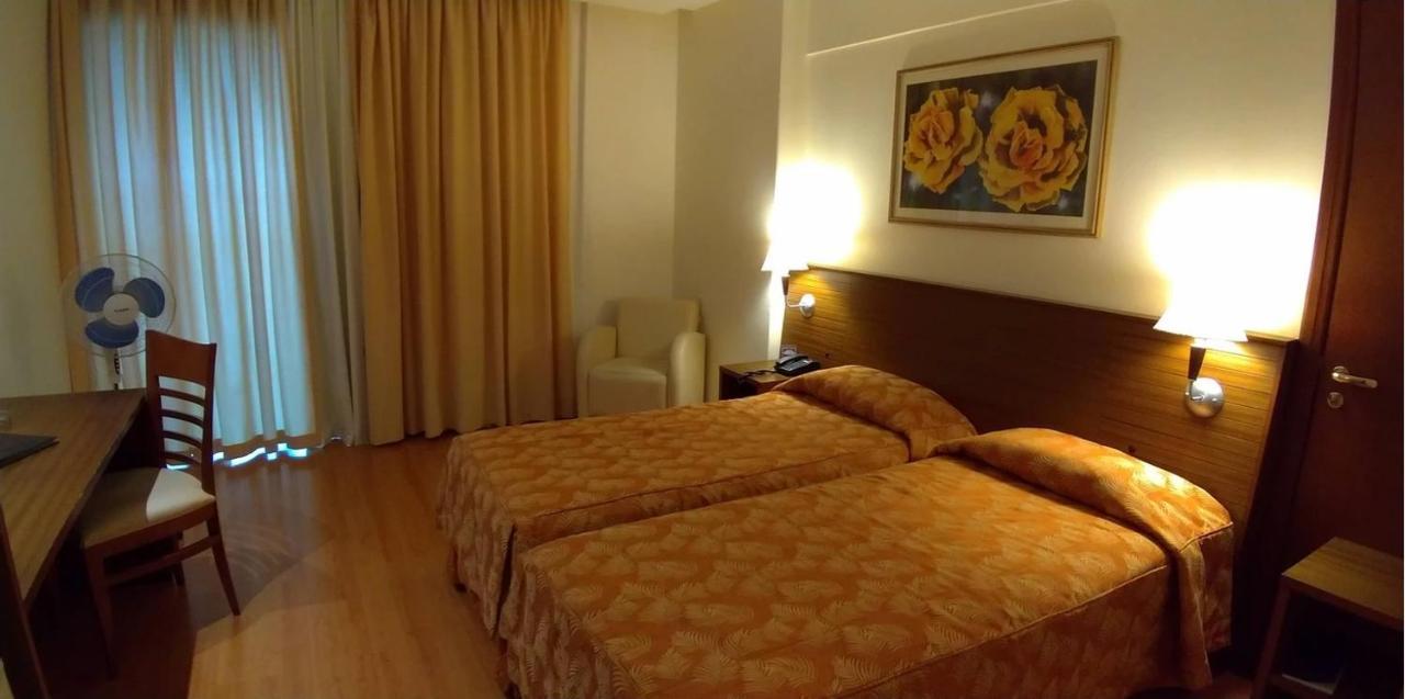 Master Plaza Hotel Barbacena Luaran gambar